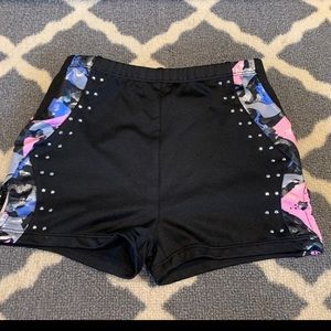 Moret kids dance/gymnastics shorts size 6/7